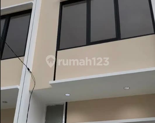 2-Story Ready-to-Occupy New House with SHM in West Cengkareng, West Jakarta