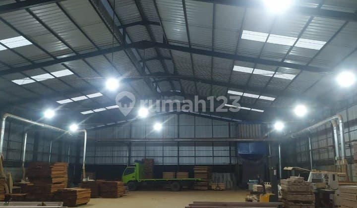 For Sale: Ready-to-Use Warehouse, 1325 m2, SHM Certificate, Curug, Tangerang, Banten.