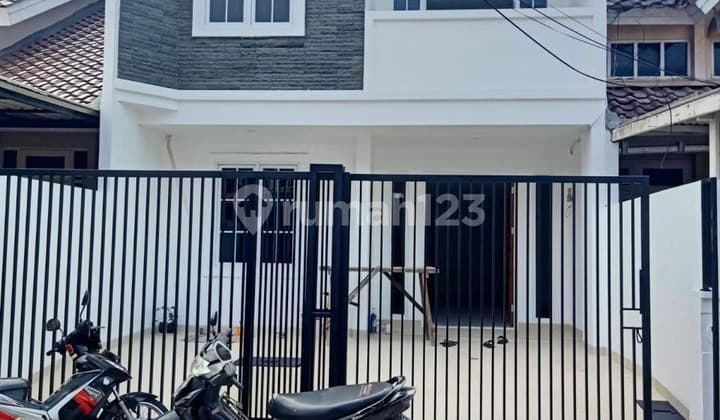 Rumah Bagus 2 1/4 Lantai SHM Citra Garden 5 Kalideres Jakarta Barat