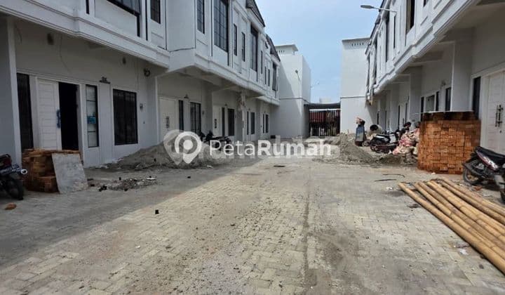 DIJUAL RUMAH JALAN SUKAMURNI KOMPLEK THE MONTANA-MEDAN TEMBUNG