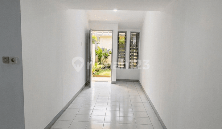 Rumah Lokasi Strategis Tanjung Duren