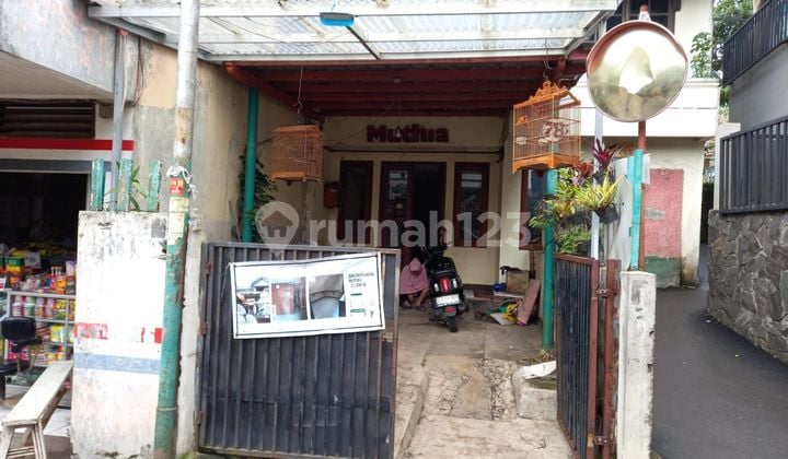 Dijual Rumah di Cisitu Bandung