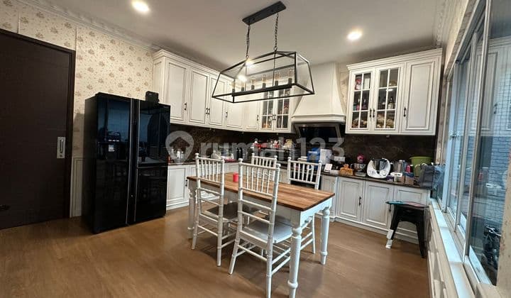 Dijual Rumah Cantik Jakarta Garden City