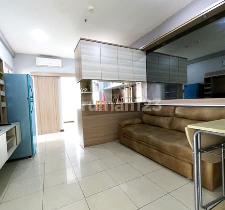 Rent Hook Apartment Green Bay Pluit Greenbay North Jakarta type 2Br Area 50M2 Spacious Condition Ready to Occupy Fully Furnished Available AC, Kitchen Set, Dining Table, Wardrobe, Dressing Table, Queen Size Bed and Child Bed, Sofa, Shoe Rack, Refrigerator, Ra