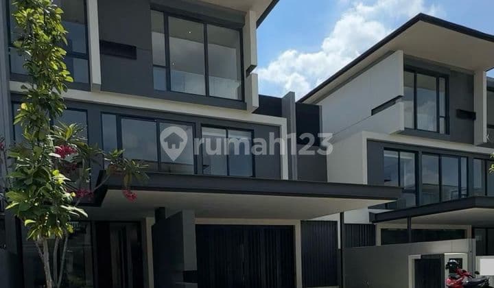 Rumah Mewah Cantik Bsd Siap Huni Lokasi Strategis