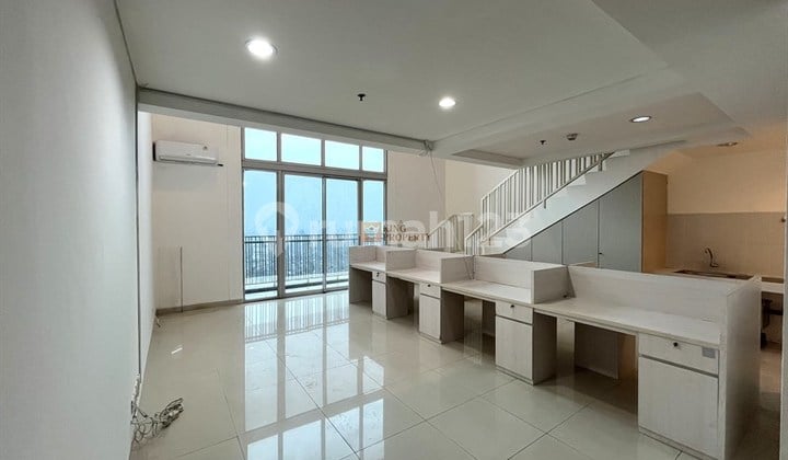 Disewakan Unit Langka Hook Neo Soho 123M2 Siap Huni Area Perkantoran Jakarta Barat