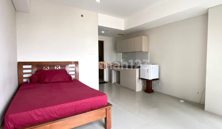 Hidup Praktis! Studio Furnish The Breeze Bintaro, Fasilitas Lengkap Apartment 1 BR Bagus Semi Furnished