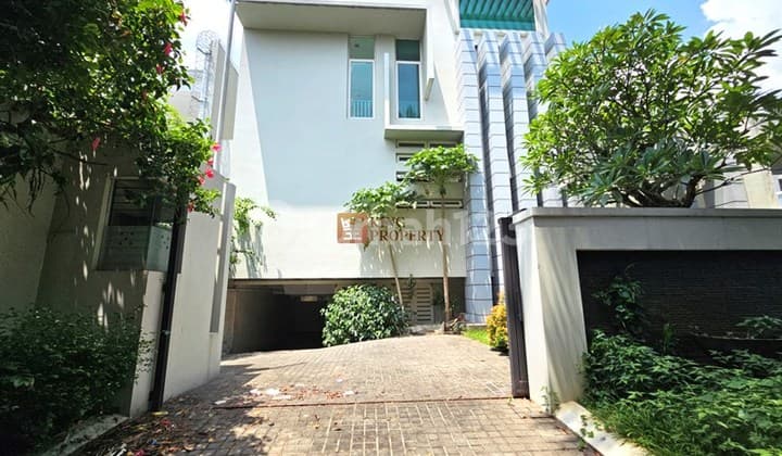 Rumah Bagus Pondok Indah, Jakarta Selatan Best value! Eks Menteri, Garden House Mewah dan Modern di Pondok Indah
