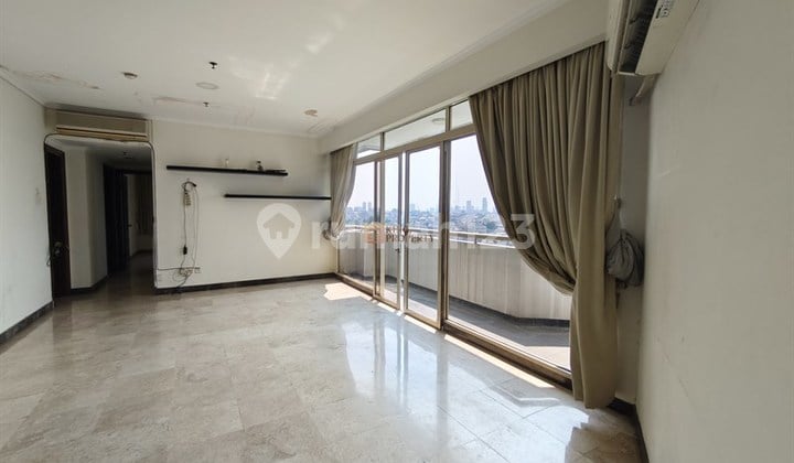 Best Price Dibawah NJOP, Jual Cepat 3Br Apartemen Slipi Harga Best Deal! Luas, Banyak Cahaya, Lokasi Strategis, Dekat Scbd