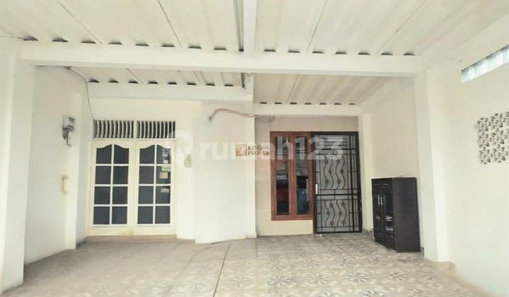 Dijual Rumah 2 Lantai Cengkareng Indah - 15 Menit ke Bandara & Dekat Pik, Fasilitas One Gate System dan Keamanan 24 Jam, Masjid / Sarana Ibadah, Jalan Lingkungan Lebar, Area Parkir Penghuni dan Tamu