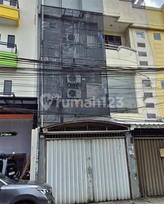 Disewa Ruko Siap Pakai Usaha! Ruko 4 LT Modern Industrial Mangga Besar - Area Bisnis Ramai Dekat Glodok, Mangga Dua & Stasiun