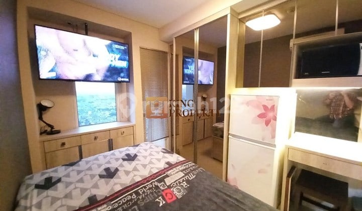 For Rent Studio Minimalist Madison Park - Dekat Mall Taman Anggrek, Fasilitas Kolam Renang, Jogging Track, Lapangan Basket, Gym, Billiard, Sky Garden, Evi Charger Station