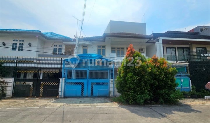 Strategis Dekat ke Pasar Baru, Mangga Dua, Ancol & Kemayoran, Disewakan Rumah Kartini 330m2 Nyaman Siap Huni.