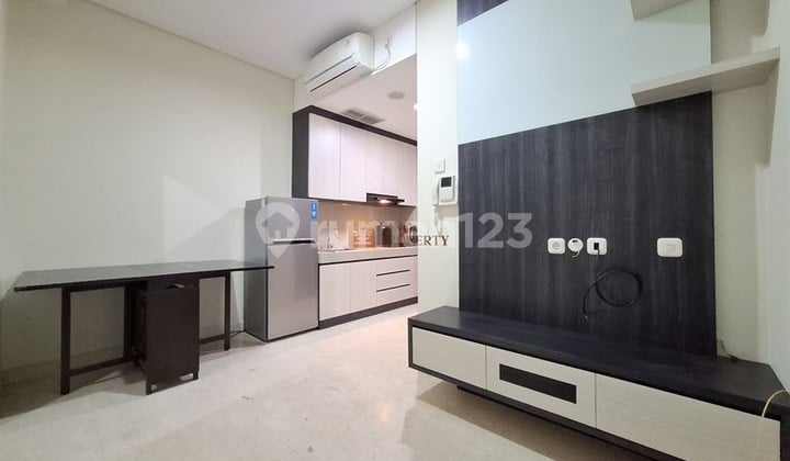 Jalan Kaki ke Gedung Orang Tua Group, Disewakan 1Br Apartemen Puri Orchard Furnished Bagus ,Dekat Cengkareng & Tol Bandara, Fasilitas Sky Garden, Gym, Kolam Renang, Sauna