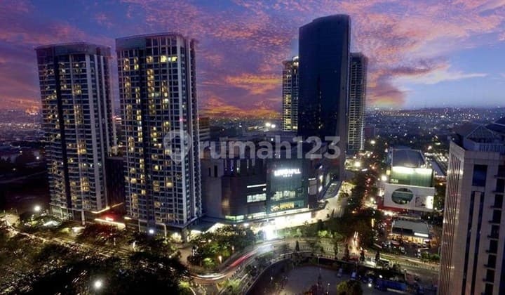 Terhubung Langsung ke Lippo Mall Puri, Dijual Apartemen 4BR St. Moritz Furnished Lux, Fasilitas Kolam renang, Jacuzzi, sauna, fitness, yoga room, Jogging track, lapangan tenis & basket, Sky garden, BBQ area, playground, Private lobby, lounge