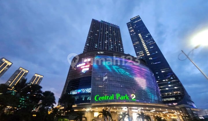 Terintegrasi Mall Central Park & Soho Capital Disewa Soho 2 Lantai 102 M² @ Podomoro City, bisa untuk Kantor dan Domisili Pt