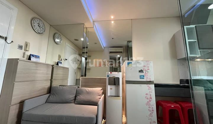 Disewakan 1Br Madison Park Pool View, Furnished Interior Bagus, Dekat Central Park & Taman Anggrek, Jakarta Barat