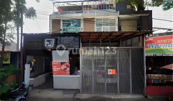 Investasi Menjanjikan Strategis dipusat Kota Bandung, Dijual Cepat Ruko 3 Lantai Furnished Rapi.