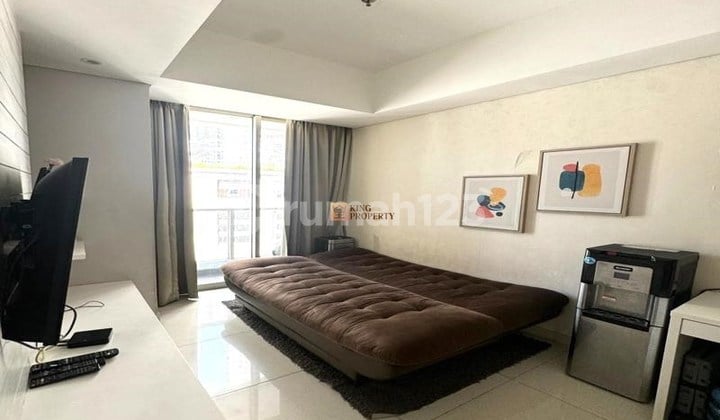 Furnished Minimalis Disewakan 2BR Taman Anggrek Residences, Dekat Trisakti-Untar Central Park Mall, Fasilitas Kolam Renang Lapangan Basket, Tennis Court, Gym, Sauna Spa.