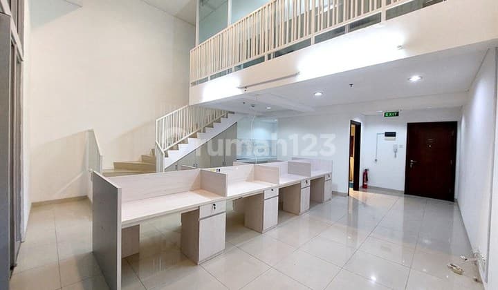 Soho Podomoro City Partially Furnished 123M, Hunian 2 Lantai bisa untuk Kantor Domisili Pt atau Tempat Tinggal, Connecting ke Cp Mall Central Park 2. Disewakan Neo Soho Residence