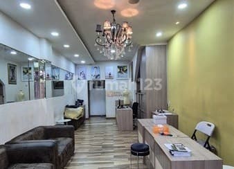 Dijual Ruko Strategis 4 LT di Mangga Besar Area Bisnis Ramai Dekat Glodok, Pasar Pagi Mangga Dua, Stasiun Mangga Besar Cocok Aneka Usaha Khususnya Bridal / Salon.