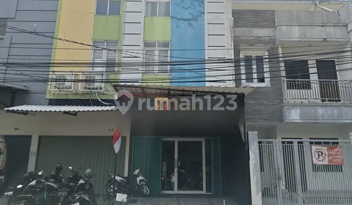 Disewa Ruko LT 2-3 di Tanjung Duren Lokasi Strategis Dekat Pasar Jaya Tomang Barat (Pasar Kopro)Jakarta Barat Cocok untuk Usaha Online / Kantor.