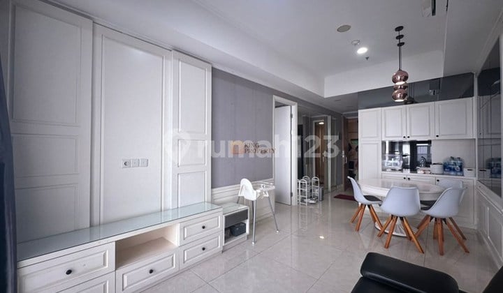 Strategis Sewa 2 Kamar Furnished Bagus di Condominium Taman Anggrek Residence Fasilitas Kolam Renang, Gym, Clubhouse Dekat ke Mall Hublife, Taman Anggrek, Central Park & Kampus Ternama