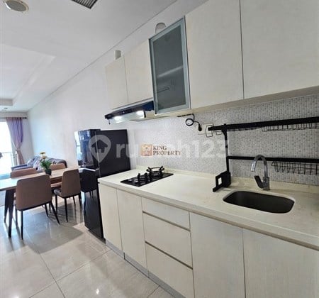 Sewa 2 Kamar Furnished Bagus di Grand Madison Akses ke Mall Central Park, Tanjung Duren, Neo Soho Fasilitas Kolam Renang, Gym, Sky Garden