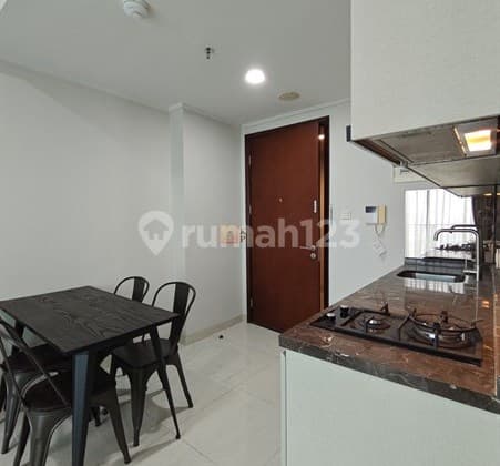 Strategis Sewa 3 Kamar Furnished Bagus di Green Sedayu Apartment Fasilitas Kolam Renang, Gym, Kids Playground Akses Langsung ke Mall Green Sedayu, Pintu Tol, Stasiun