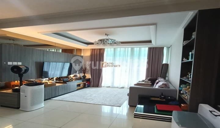 Direct Access to Central Park Mall Selling 2 Bedrooms Furnished Nice in Central Park Residence Facilities Swimming Pool, Gym, Kids Playground Close to Apl Tower, Neo Soho, Orchid Garden & Toll Road