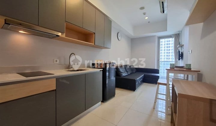 For Rent: Orchid Garden Residences Apartment 2 BR Furnished Comfortable Ready to Occupy Swimming Pool View in Tanjung Duren, West Jakarta