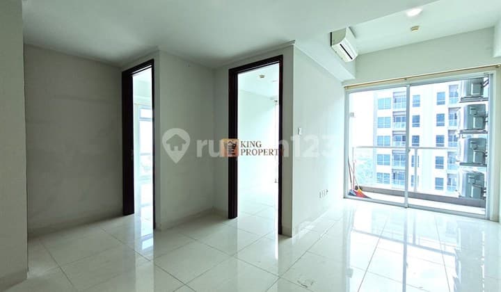 Ready Survey & Siap Huni, Disewakan Apartemen Green Sedayu 3Br Semi Furnish Standar Daveloper Nyaman, Lokasi Strategis Hanya Jalan Kaki ke Mall Green Sedayu, Taman Palam di Cengkareng Jakarta Barat