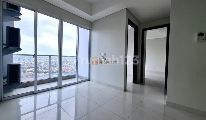 Dijual Cepat Apartemen Puri Mansion 2Br Semi Furnish Standar Daveloper Siap Huni Rapi & Nyaman, Area Bebas Banjir Dekat Dari Mall Lippo & Tol Kembangan Jakarta Barat