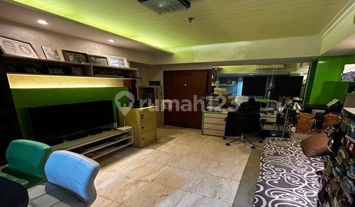 Dijual Cepat Apartemen Royal Mediterania Garden Residences 2Br+1 Furnished Lengkap Siap Huni, Lokasi Strategis Dekat Mall Cp, Kuliner & Universitas Ternama, di Tanjung Duren