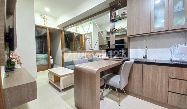 Terhubung Langsung dengan Mall Ta & Hublife, Disewakan Condominium Taman Anggrek Residences 1Br+ Luas 50M2 Siap Huni Lokasi Strategis Dekat Tol Tomang di Tanjung Duren