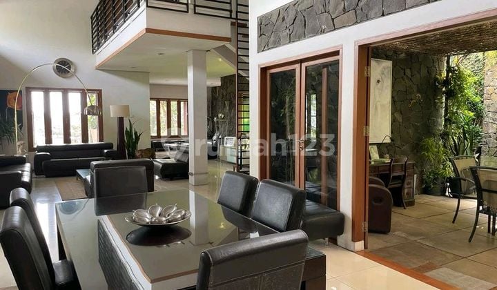 Di Jual Rumah Mewah Resort Dago Pakar Bandung