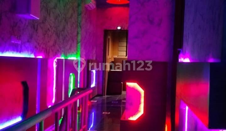 Ruko, 4 Lantai Megah Raya Cocok untuk Usaha Cafe,Dll