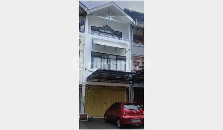 Ruko, 3 Lantai Nginden Intan Siap Huni Cocok untuk Usaha