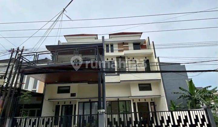 Lokasi Premium Surabaya Timur - Rumah di Medokan Tambak