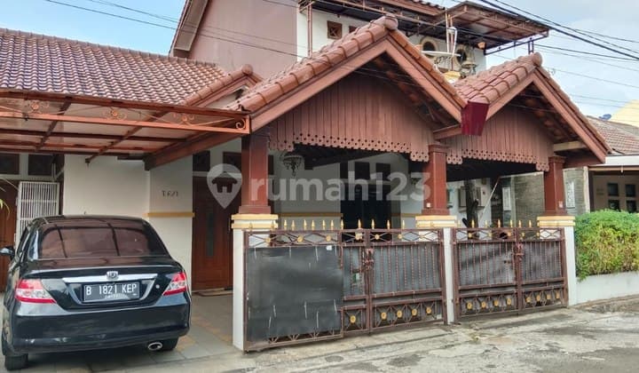 Rumah Semi Furnish 2 LT di Dukuh Zamrut Mustikajaya Bekasi Timur