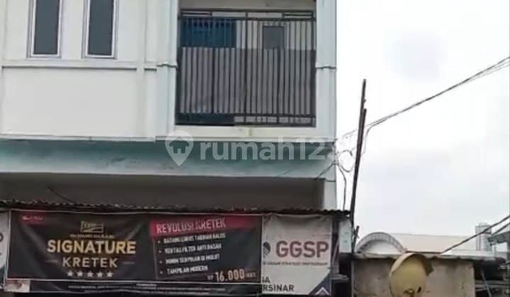 Bebas Banjir, Ruko, 2 Lantai, SHM, Dekat Akses Tol dan KRL