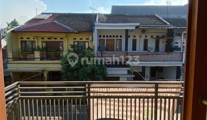 Rumah Bagus, 2 Lantai,Strategis, SHM, Dekat Akses Tol