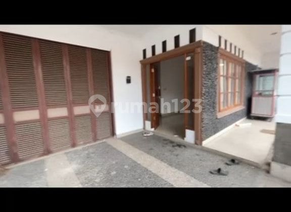 Siap Huni, Rumah, Dekat Stasiun Krldi Bekasi Barat
