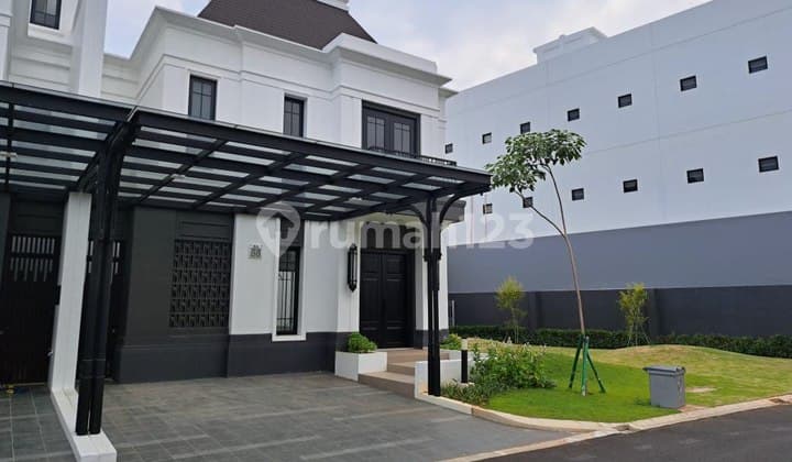 Rumah Bagus Semi Furnished Summarecon Crown Gading Bekasi, Bekasi