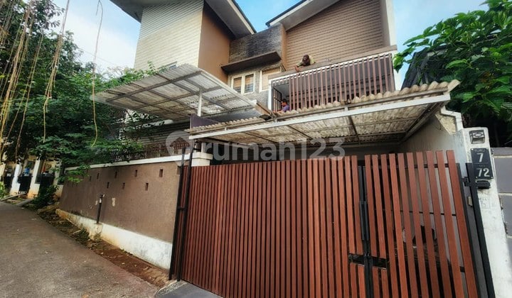 Rumah Bagus Semi Furnished SHM Jaticempaka, Jatiwaringin, Bekasi