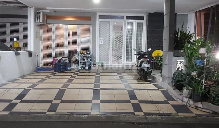 Rumah Strategis, 2 Lantai,Shm, bisa KPR di Summarecon