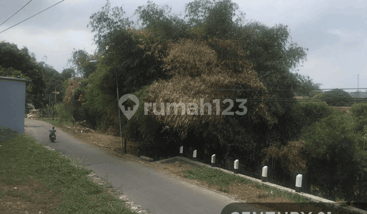 Tanah Luas dan Strategis di Gunung Puyuh Sukabumi