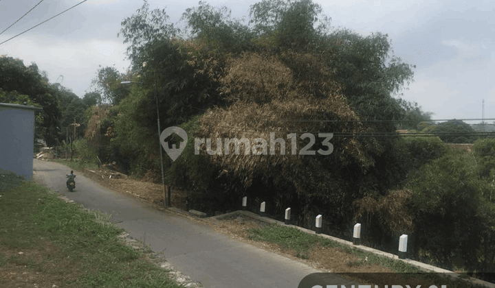 Tanah Luas dan Strategis di Gunung Puyuh Sukabumi