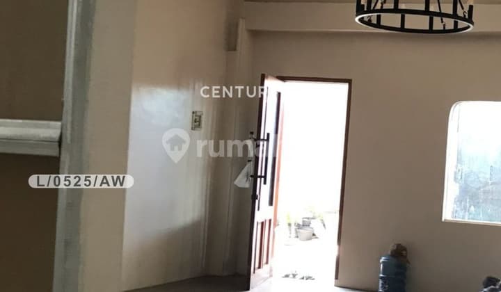 Rumah 3 Lantai Strategis Di Jalan Raya Kopo Bihbul Bandung