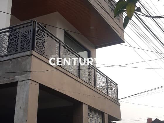 Rumah Bagus 3 Lantai Cibaduyut Bandung Selatan
